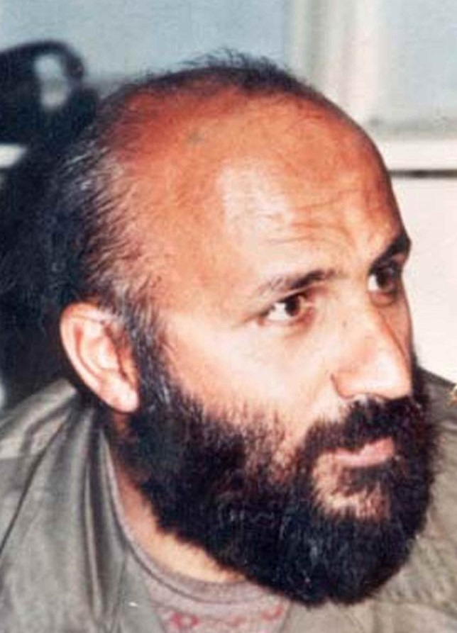 سردار «سنگرسازان بی سنگر» سردار «سنگرسازان بی سنگر»