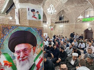 وداع مهابادی‌ها با رهبر شهید ایران