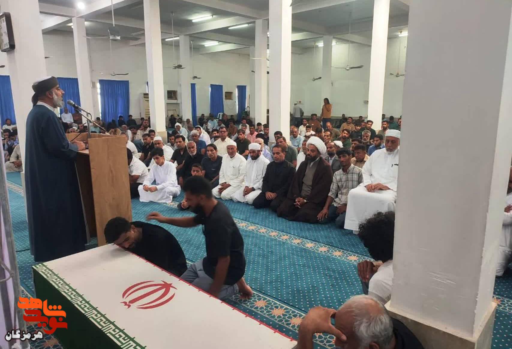 تشییع پیکر شهید «آسیه ملایی‌نژاد» در بندر پل با حضور پرشور مردم