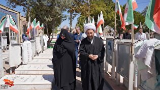 حضور رئیس انجمن عرفان اسلامی ایران در مزار شهدای...