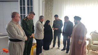 دیدار از خانواده شهید پاسدار سردشتی