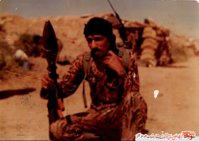 

شهید  سرافراز ابراهیم جعفري