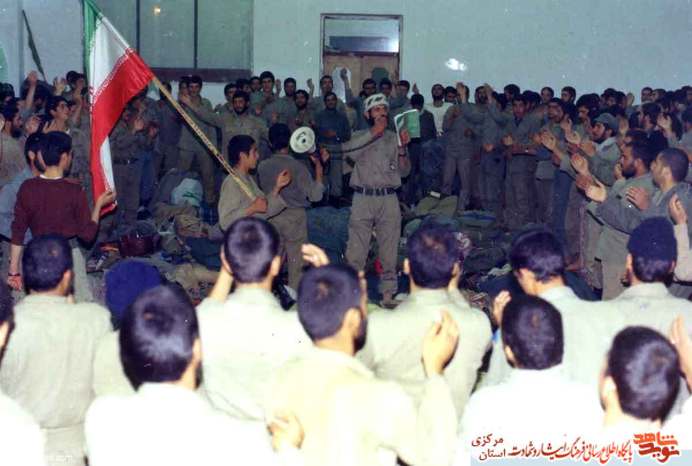 جمعی از رزمندگان استان مرکزی - عزاداری حسینی - مداح شهید یعقوب علی صیدی