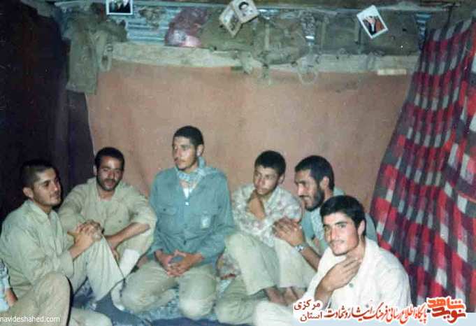 از چپ: حسن صفی زاده - عبدالله صداقت - شهید عباس حبیبی - شهید علیرضا قربانعلی - محمود نیک نژاد - محمود عارفی