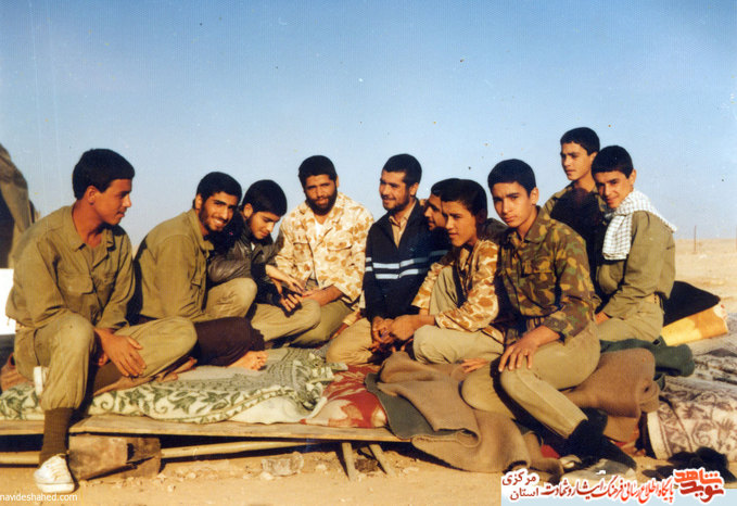 از چپ: شهید حسین شاه بنده - تمیزی - خیابانی - تقی مرادی - علی شقایقی - شکری - لشکری - محمد مرادی - اصغر احمدی - مهدی حبیبی - رضا اسدی