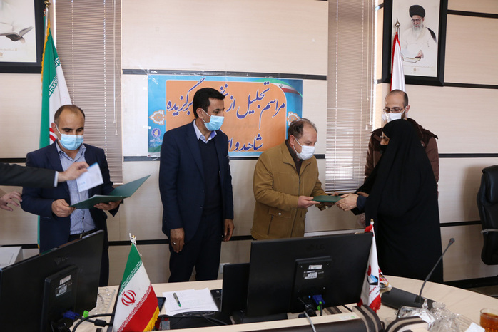 مراسم تجلیل از نخبگان شاهد و ایثارگر