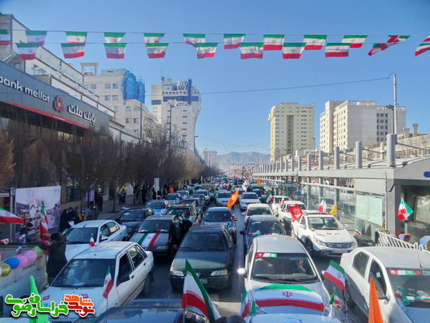 مردم خطاب به اسرائیل و آمریکا شعار می دادند:
وای اگر رهبر حکم جهادم دهد