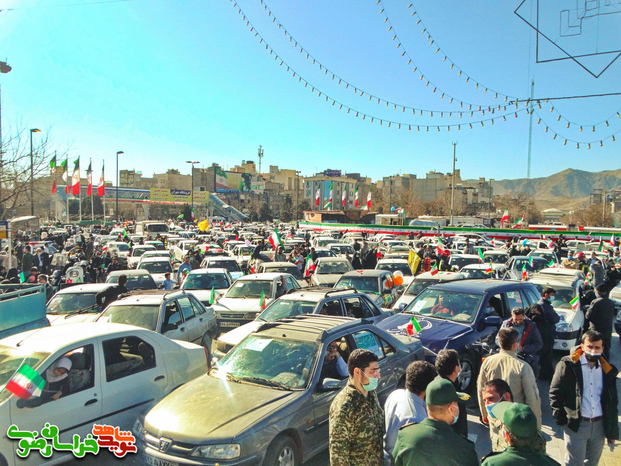 ازدحام دلدادگان به ولایت،
با پیام:
آمده ایم تا گره بزنیم دل ها را و بگوییم آقایمان کجایی؟؟!!!
اَللّهُمَّ عَجِّل لِوَلیِّکَ الفَرَج ،
دلهامان در شوق دیدار قیام منجی عالم حضرت مهدی موعود (عج) می تپد