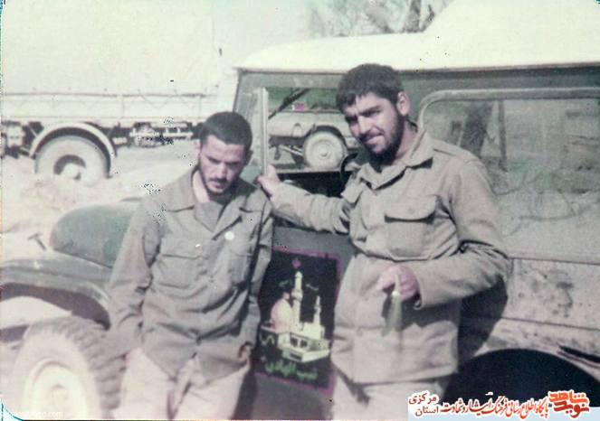 از چپ : فرج اله باقری - محمد آزاد موز آبادی