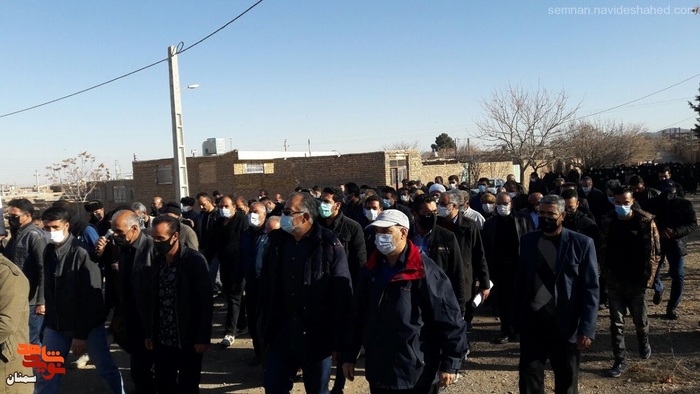 مراسم خاکسپاری پدر گرامی شهید والامقام حجتالله صادقی - یکم دیماه ۱۴۰۰ روستای محمدآباد شهرستان میامی