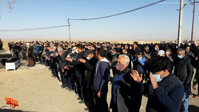 مراسم خاکسپاری پدر گرامی شهید والامقام حجتالله صادقی - یکم دیماه ۱۴۰۰ روستای محمدآباد شهرستان میامی