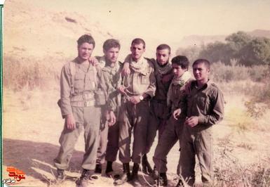 از چپ: شهید عین اله غیاث آبادی- ... - مجتبی مختاری - سعید احمدی - شهید مسلم خودوردی - شهید رضا منصوری