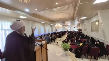 کلیپ/تجلیل از اسوه‌های صبر و ایثار؛ همسران جانبازان ۷۰ درصد در مشهد