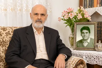 ظهیر؛ دانش‌آموز ۱۶ ساله‌ای که سنگینی دوشکا را به دوش کشید
