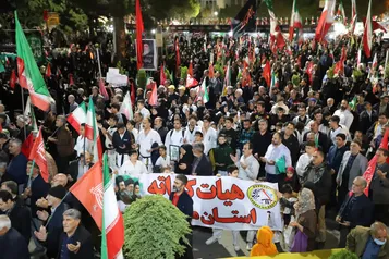 میدان شهدای اراک، صحنه همدلی در رزمایش «ورزش، جان‌فدای ایران»