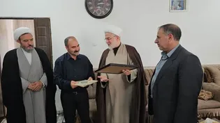 دیدار نماینده ولی‌فقیه در کردستان با خانواده سرباز...