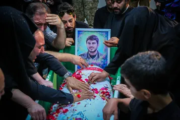 عکس/ دیدار با شهید رسول رستمی فرمانده گروهان لشکر ۲۷ محمد رسول الله (ص) ۴۱ سال پس از شهادت